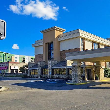 Hotel Lotus Kansas City Merriam Екстериор снимка