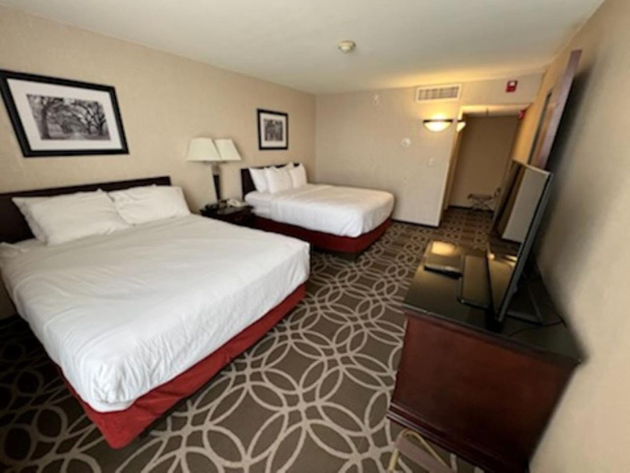 Hotel Lotus Kansas City Merriam Екстериор снимка